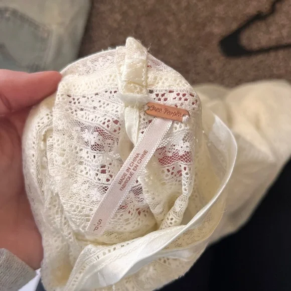 Free People Boho Peplum Lace Long sleeve Top - Picture 11 of 13